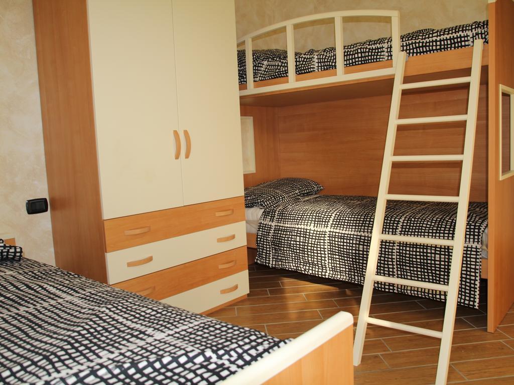 Agriturismo Il Sorriso Dei Figli Argegno Chambre photo